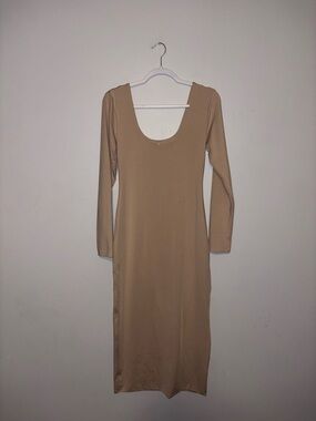 SWS Contour ~ Beige Maxi Dress